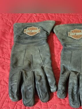 Harley-Davidson Black Leather Motorcycle Gloves with Shield Patch